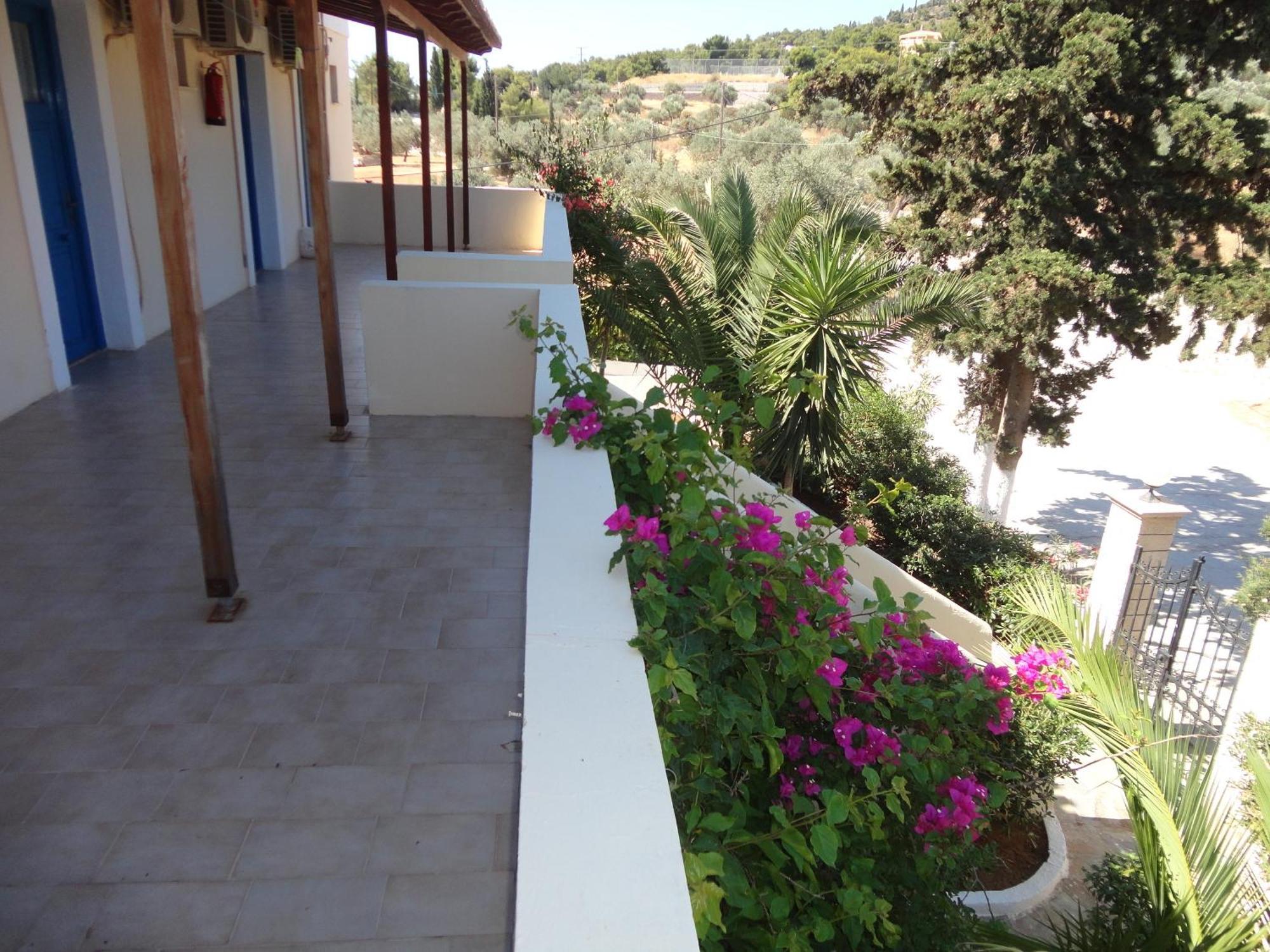 Lianos Hotel Apartments Σπέτσες Εξωτερικό φωτογραφία